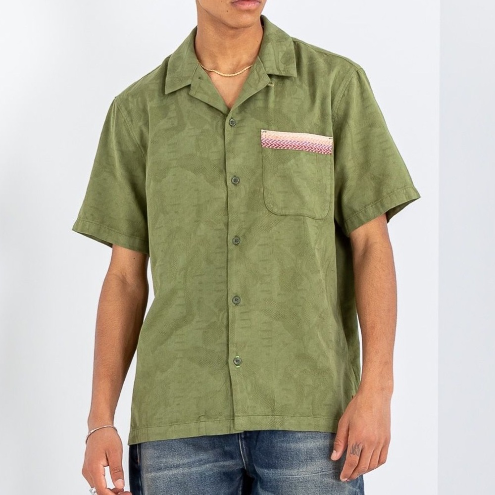 Scotch & Soda 

Garment-Dyed Jacquard Short-Sleeved Shirt